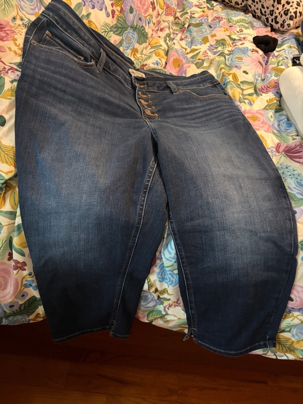 Madewell Dark Blue Ankle Crop Button-Fly Jeans